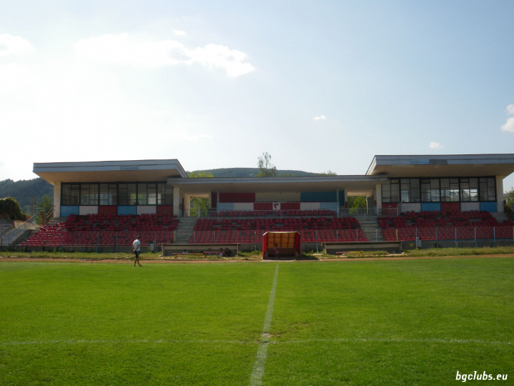 Стадионы в Болгарии: «Бончук»