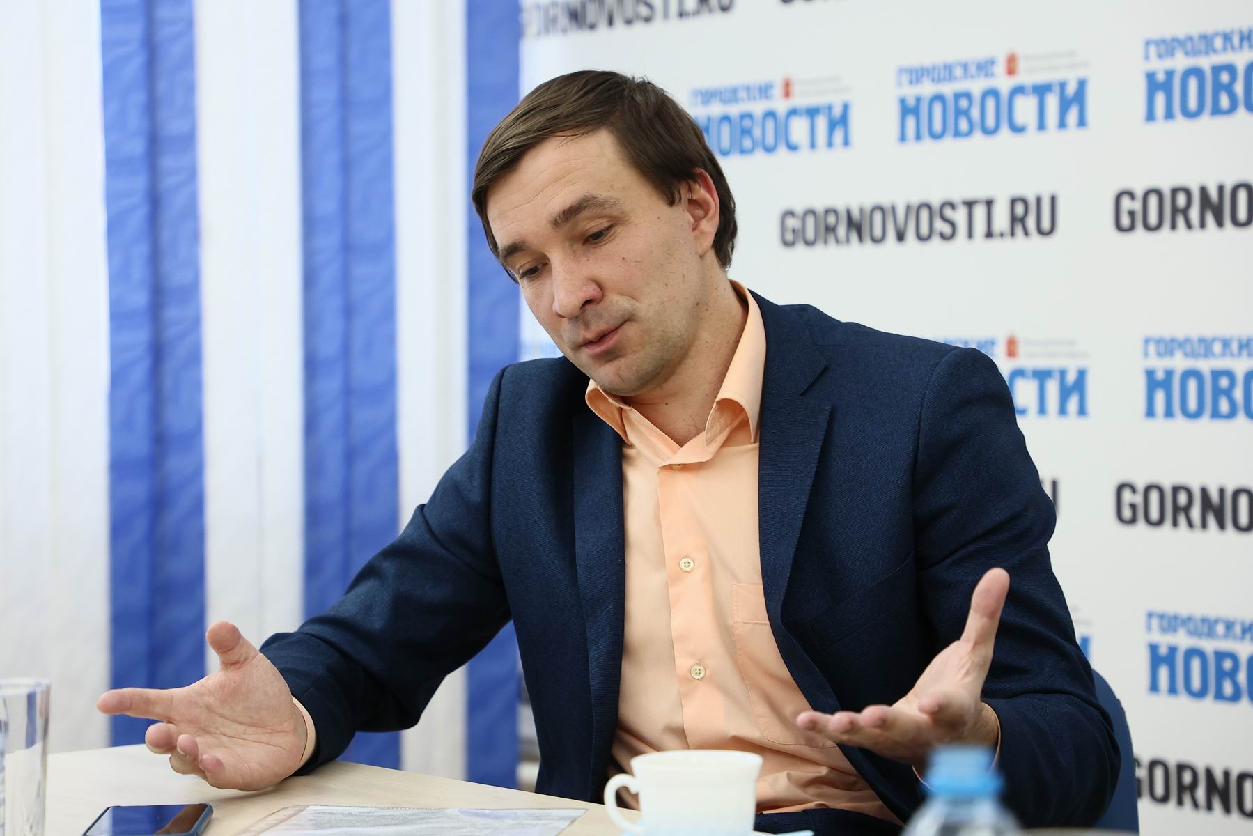 Гостем редакции «Городских новостей» стал новый министр спорта Красноярского края Денис Петровский. На своём посту он на
