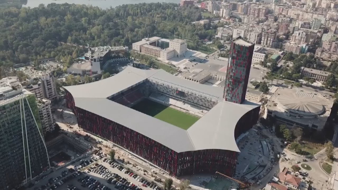 Кому принадлежат стадионы. Стадион Эйр Албания тирана. Арена Комбетаре Албания. Арена Комбетаре стадион. Национал Арена тирана.