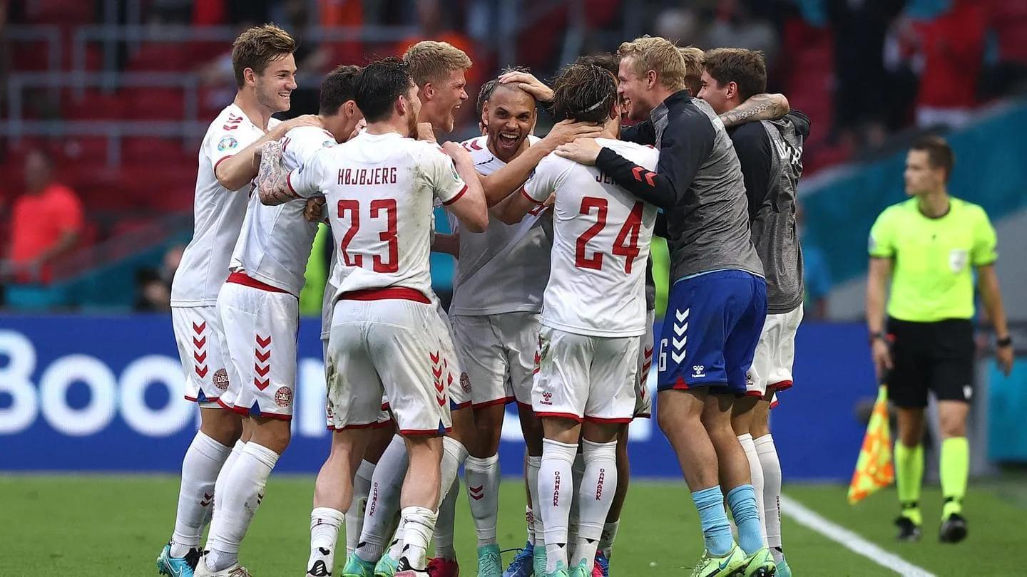 Молодежный чемпионат европы по футболу. Сборная Дании 2021. Сборная Дании евро 2021. Англия Швейцария евро-2020. Чемпионат евро 2020.