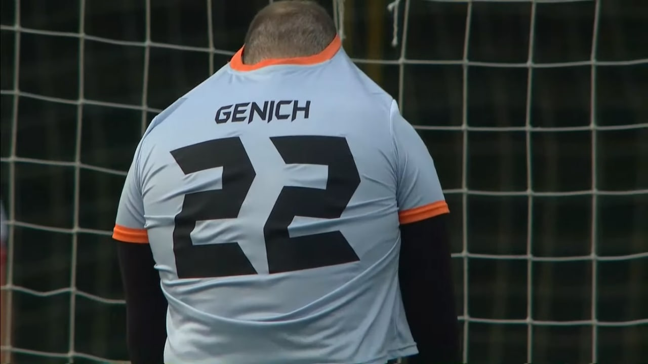 «Матч ТВ» – первыми вылетели из Медиалиги. Генич не забил пенальти и, кажется, после этого у него случилась паническая атака