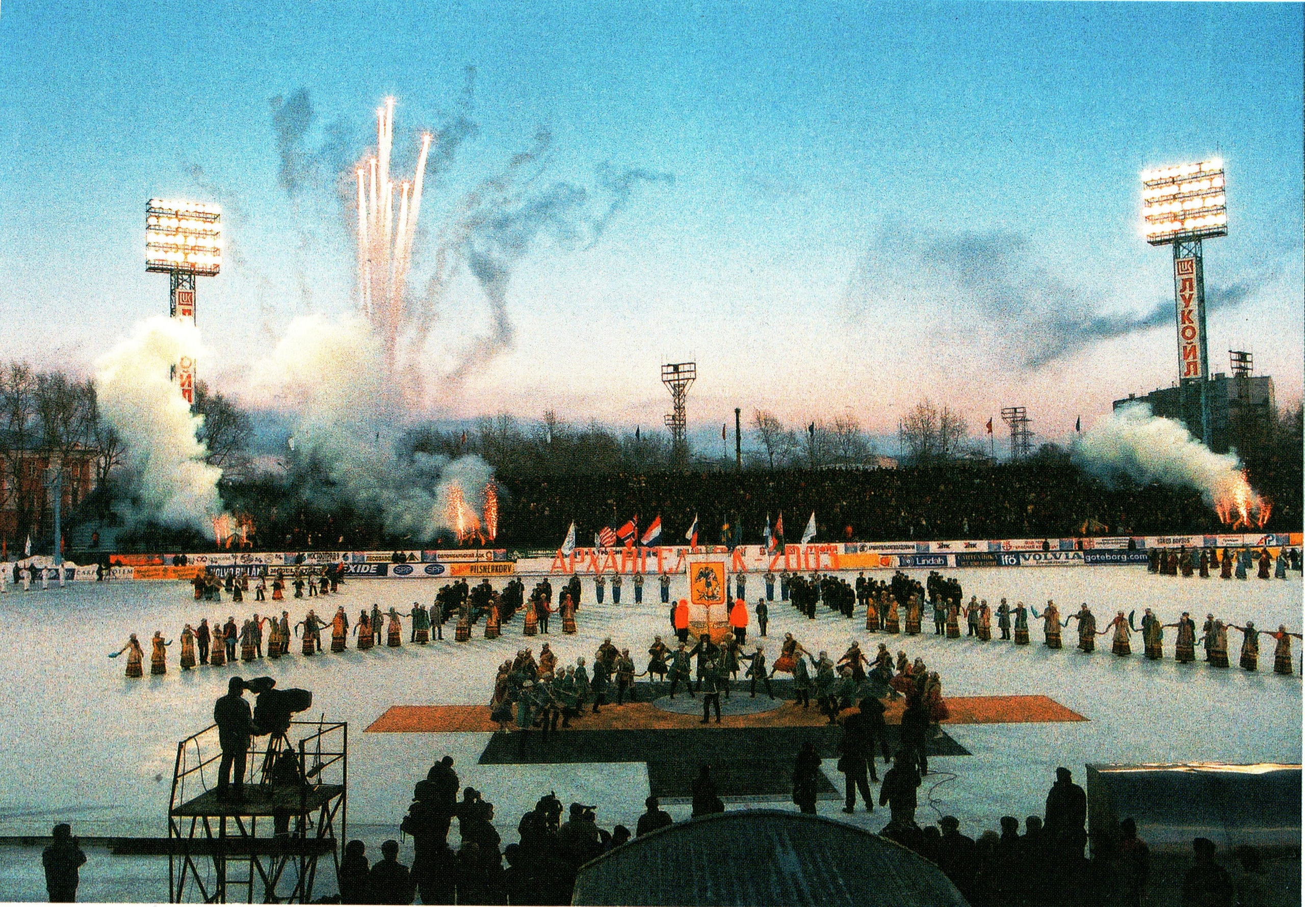 «Сегодня у нас чуть-чуть потеплело – 27 градусов!». 23 года назад сборная России впервые выиграла ЧМ по бенди!