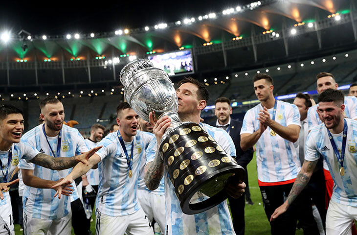 У Аргентины суперсерия: 31 матч без поражений! За это время повторили национальный рекорд и все-таки взяли Кубок Америки