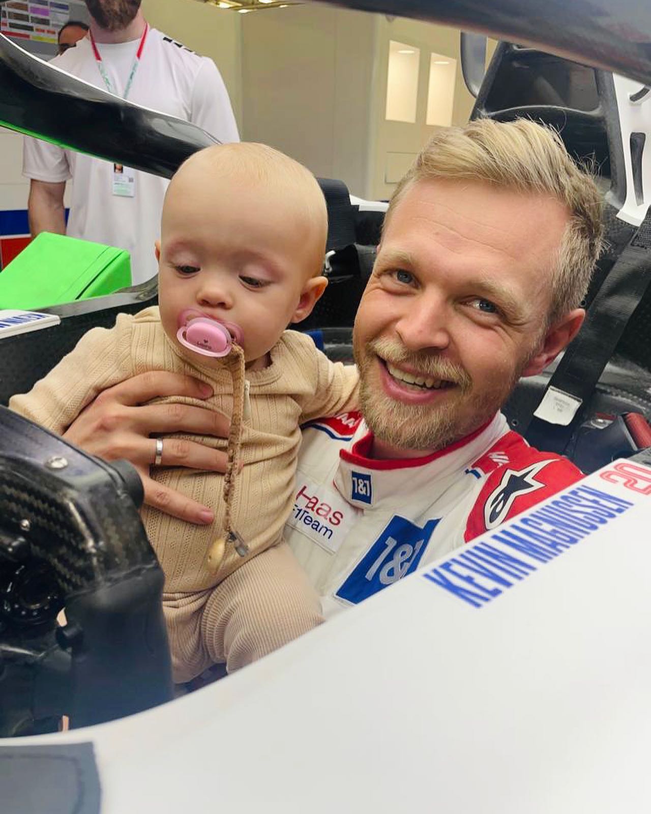 Луиза Гйоруп – жена пилота «Хаас» Кевина Магнуссена. Больше всех ждет его первую победу в «Формуле-1»!