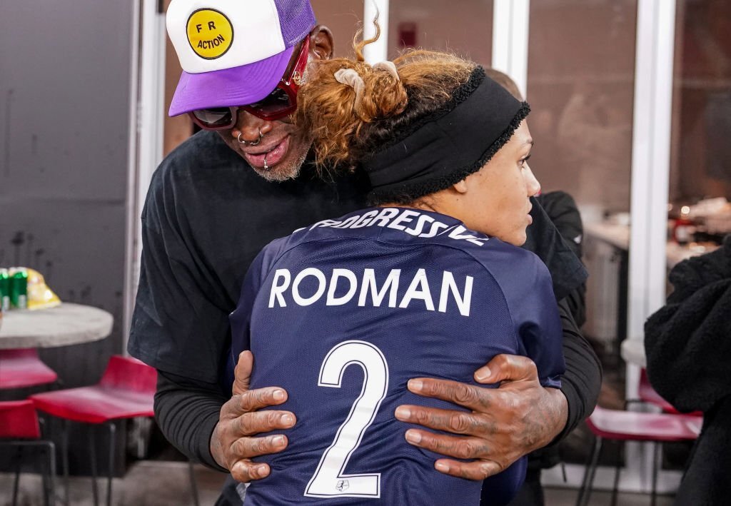 Дочь Денниса Родмана – самая высокооплачиваемая футболистка в истории США. Ей 20, а она зарабатывает больше Меган Рапино!